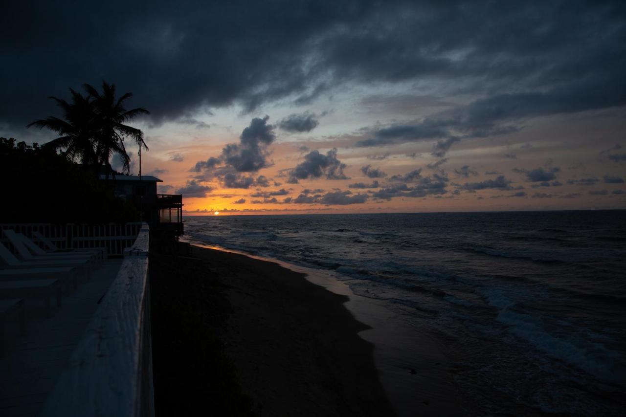 Bella Surf Inn Isabela Esterno foto