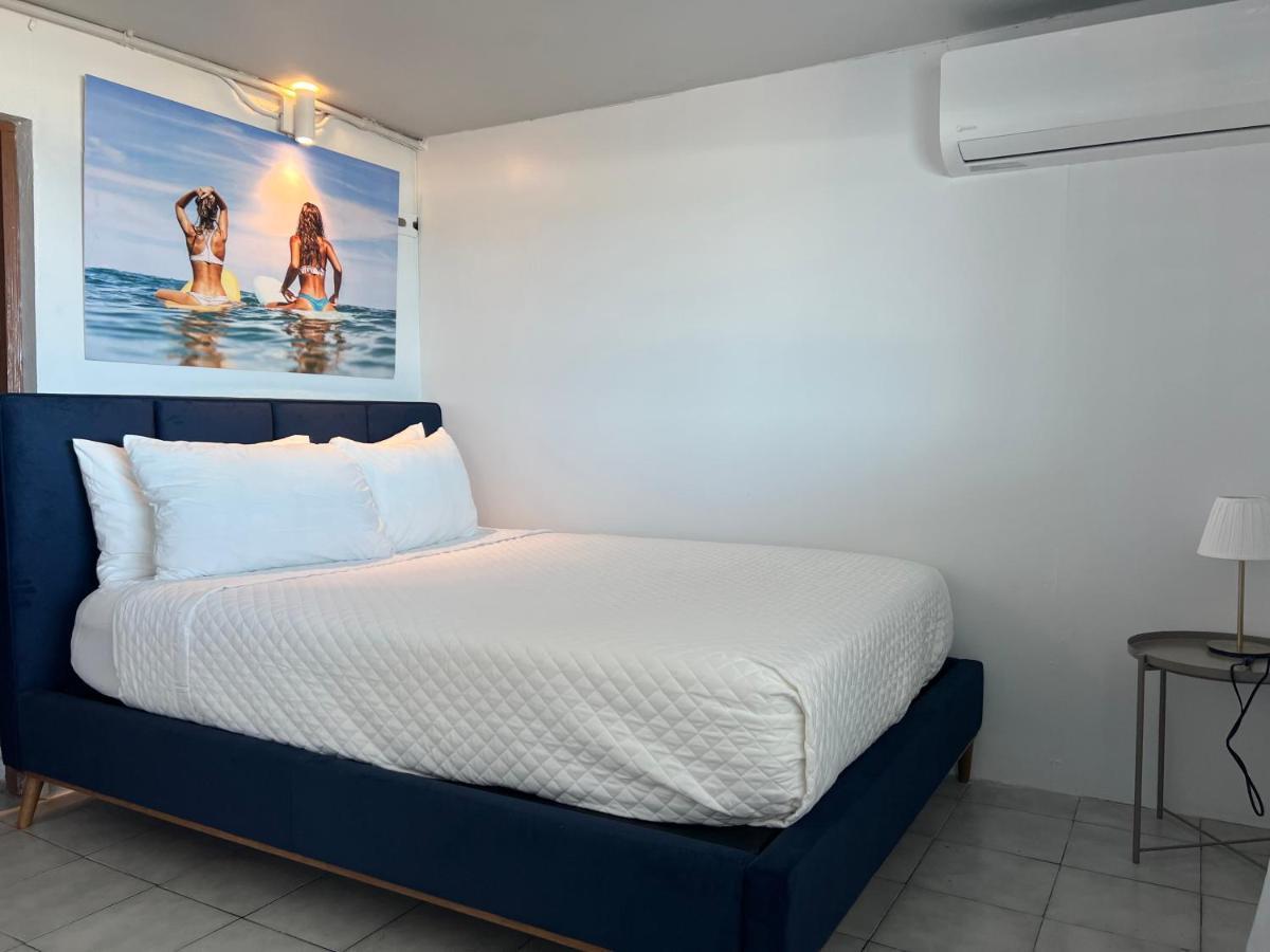 Bella Surf Inn Isabela Esterno foto